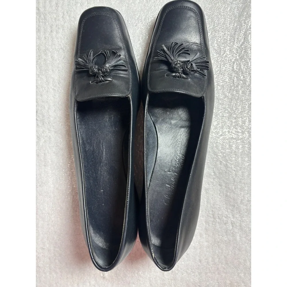 Salvatore Ferragamo Black Leather Tassel Loafers 8.5 Women's Dress Shoes Classic